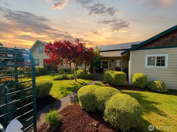 260 Lincoln Avenue E, Tenino, WA 98589