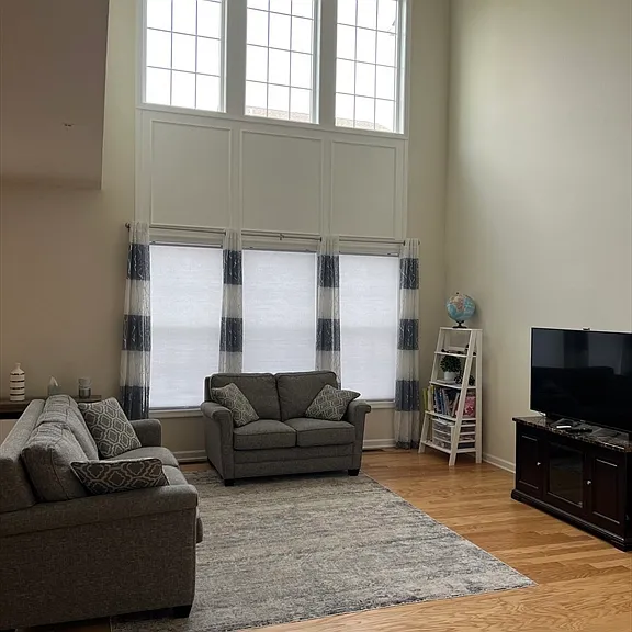 16 Poplar Ln #16 — Photo 3