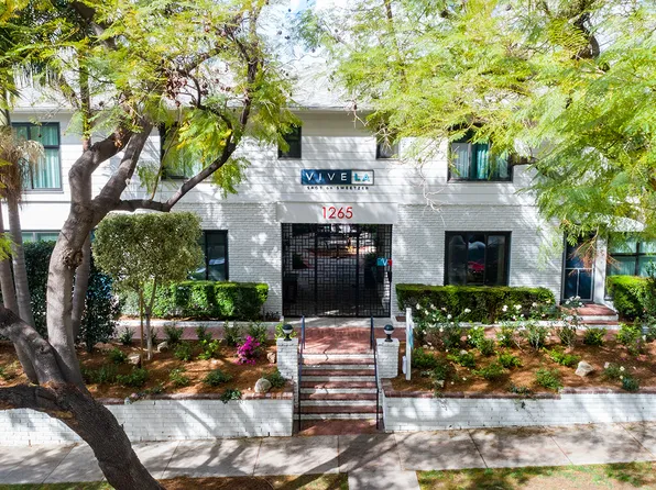 Sage on Sweetzer, 1265 N Sweetzer Ave APT 9, West Hollywood, CA 90069
