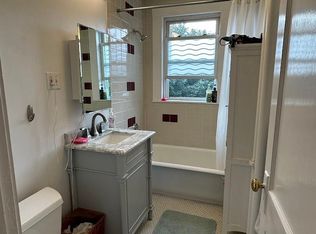 38 Day St #42A, Somerville, MA 02144