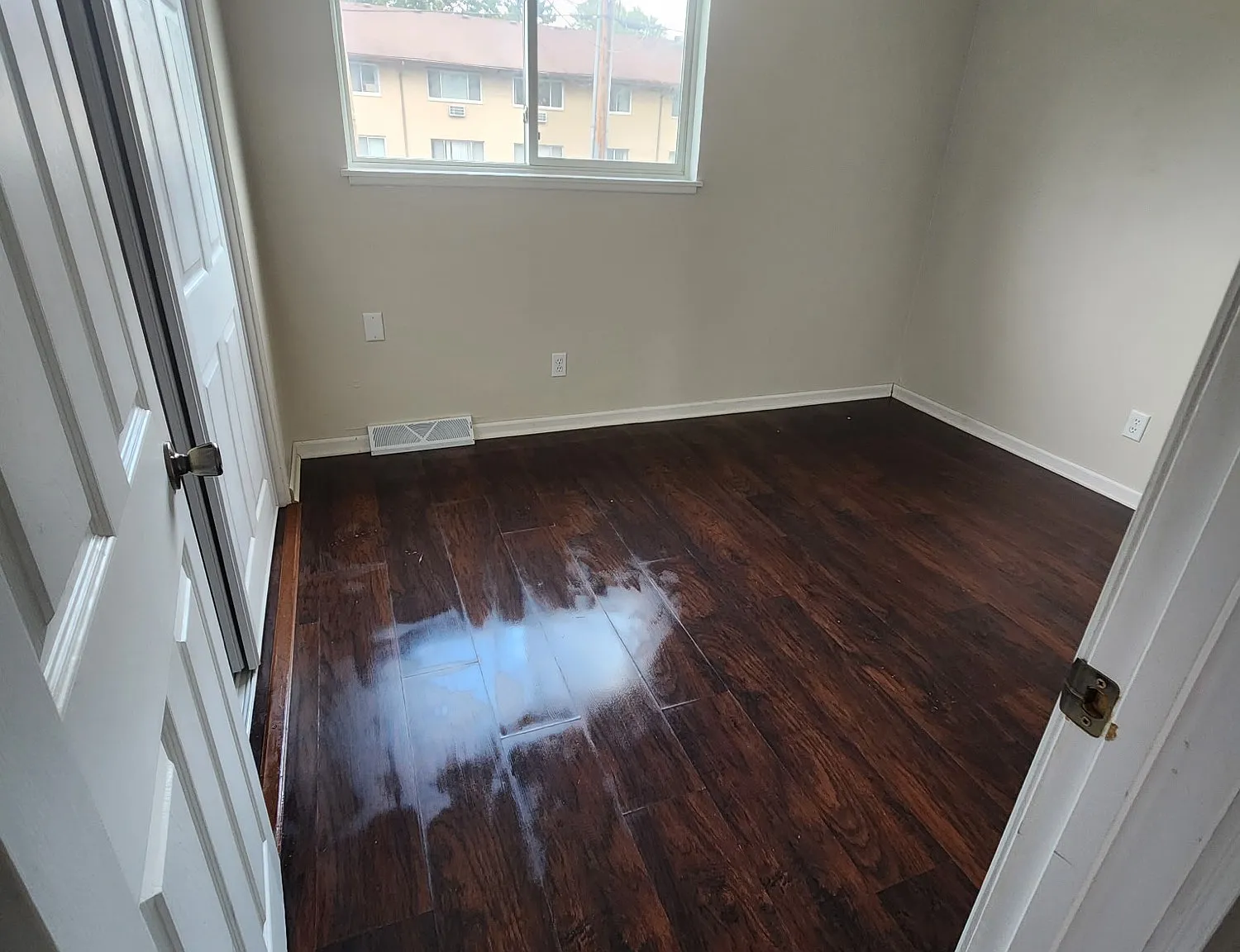 2 bed, 850 sqft, $1,200 — Photo 4