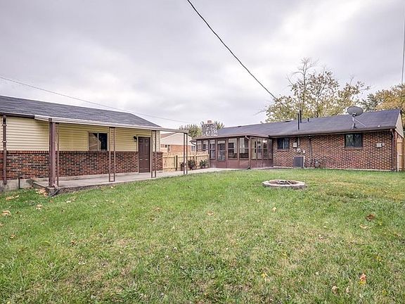 3rd image of 7435 Cedar Knolls Dr