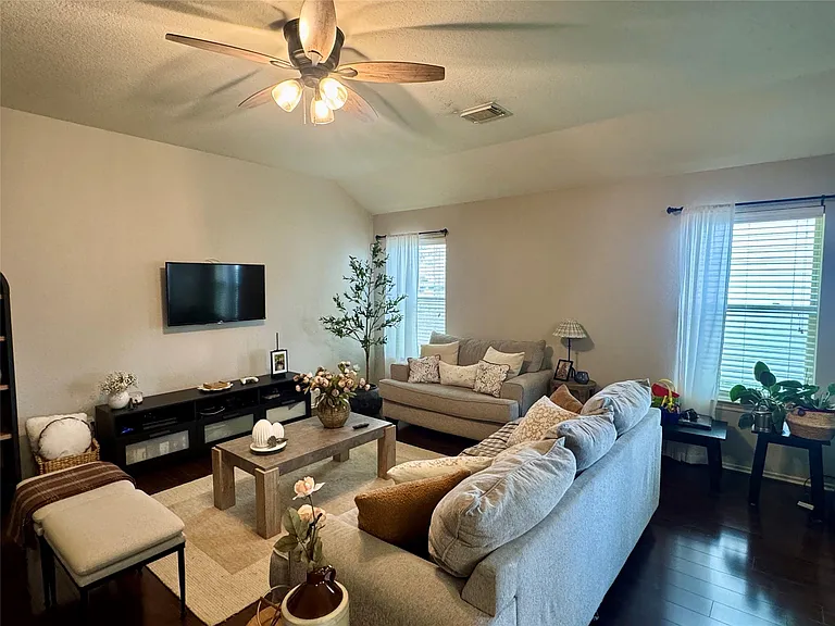 6323 Bennington Springs Dr — Photo 5