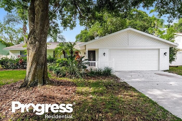 1st image of 582O Silver Moon Ave