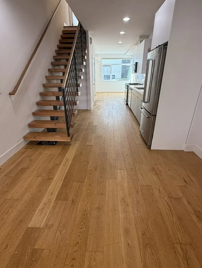 Luxury Ballard Townhome W High End Finishes, Views & Easy Commute! — Photo 3