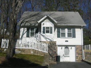 81 Chestnut Hill Dr W, Denville, NJ 07834