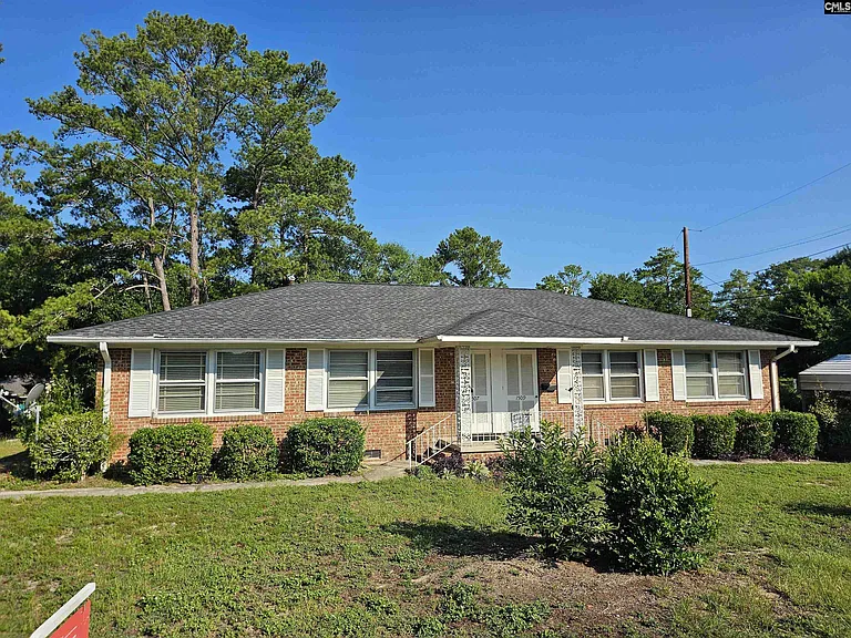 1507 Brennen Rd — Photo 1