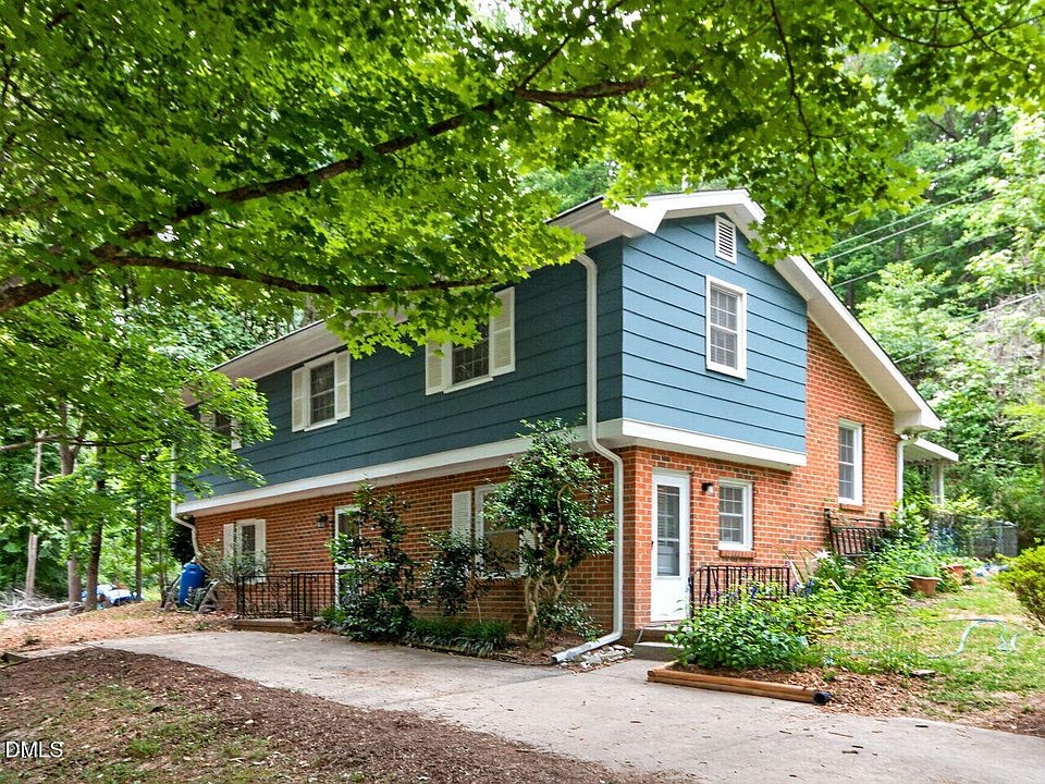 1st image of 411 Yorktown Dr