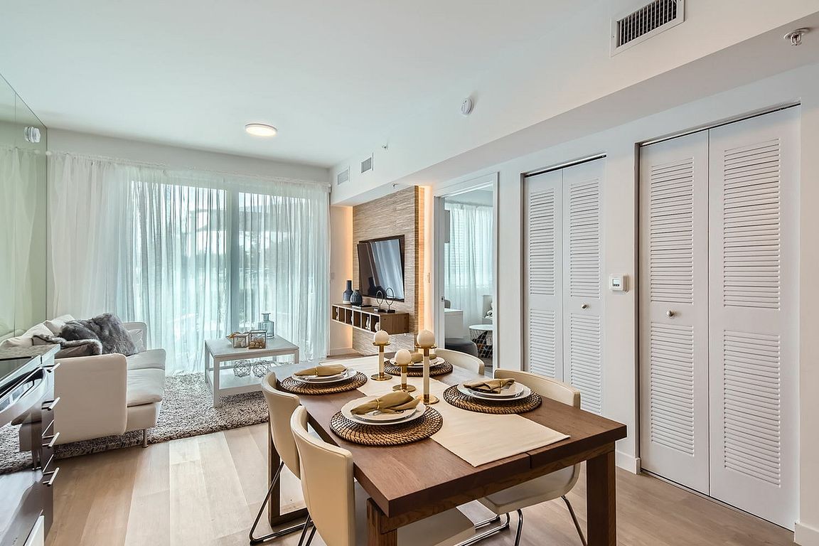 15350 SW 136th St - Web Quality - 007 - 09 Model Dining Room