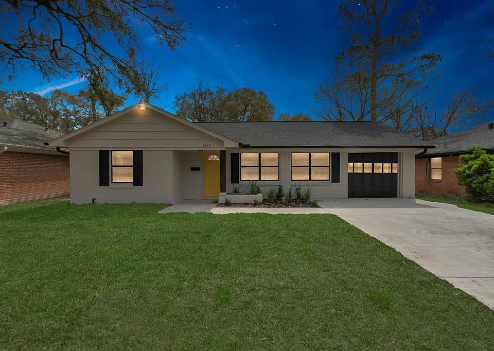 1st image of 2107 Wakefield Dr