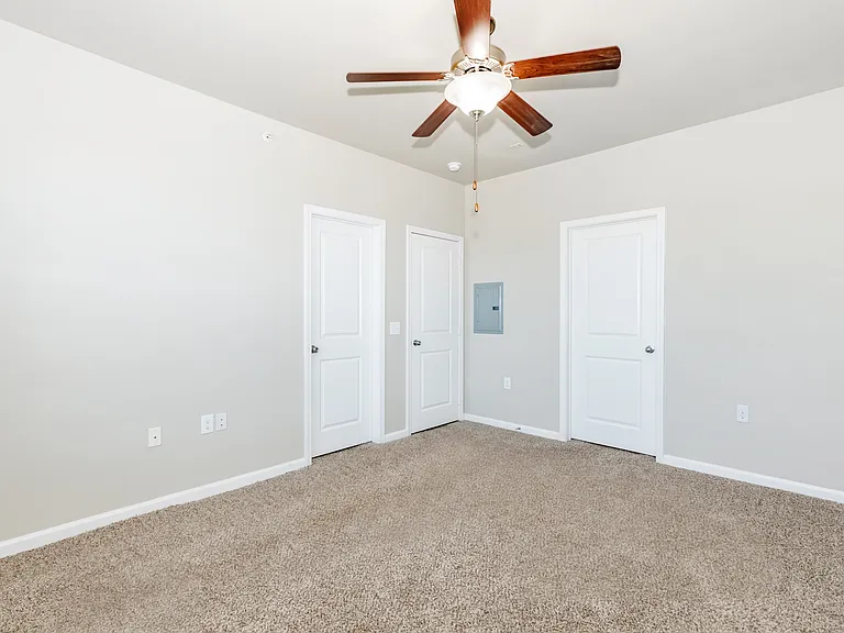 The Landings at Creekside — Photo 22