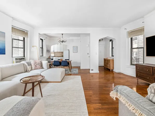 250 West 22nd Street 2C image 1 of 10