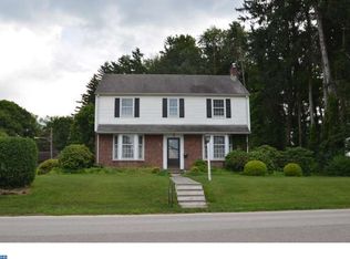 6190 W Mill Rd, Flourtown, PA 19031