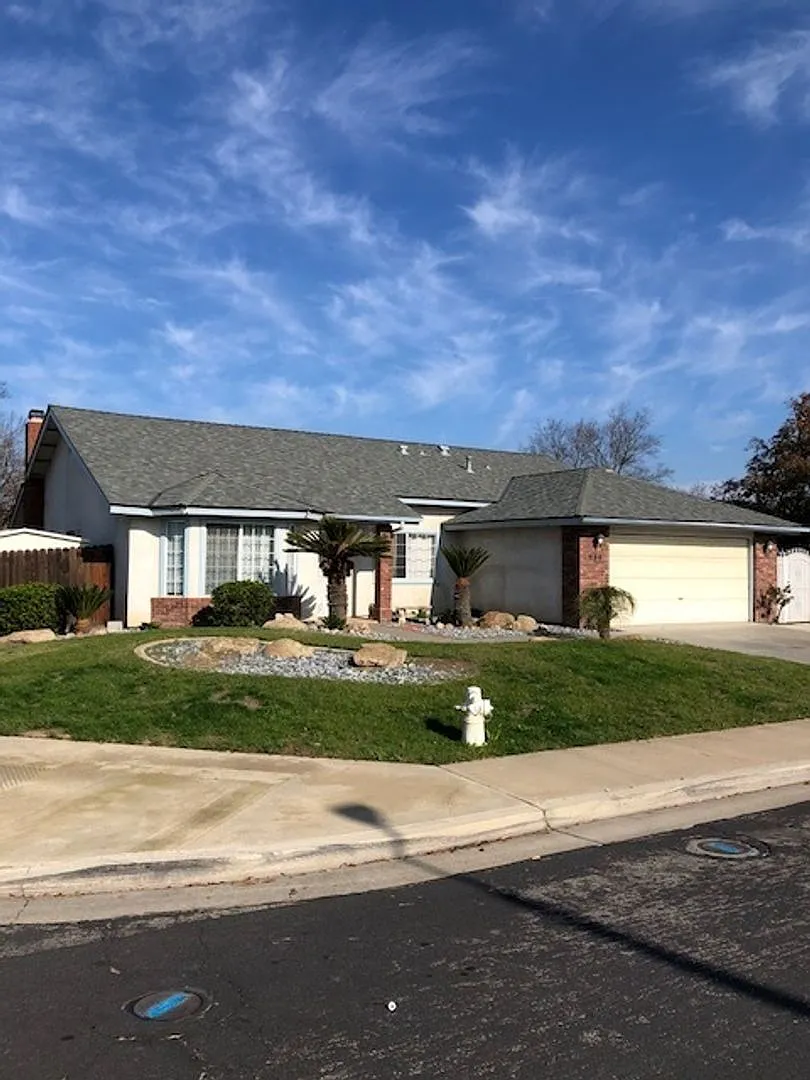 North Hanford Home — Photo 2