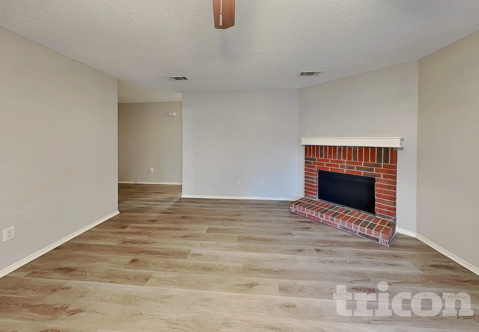 5300 Royal Burgess Drive Fort Worth TX — Photo 2