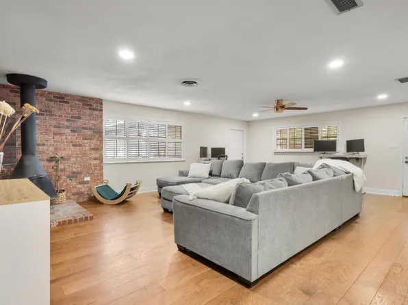 2233 Goldenrod Ave, Fort Worth, TX 76111