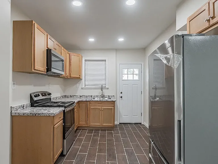 3315 Gransback St — Photo 5