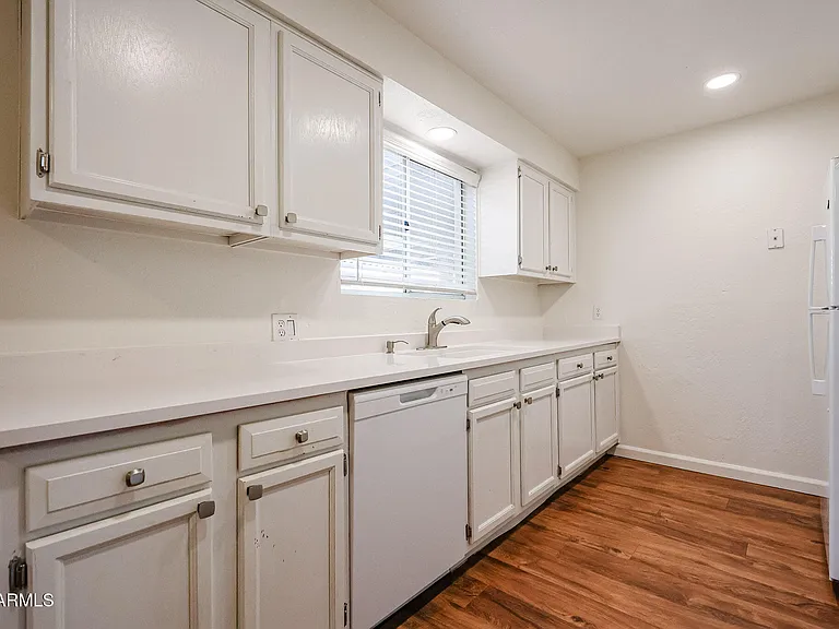 1111 E Turney Ave #27 — Photo 17