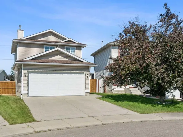 100 E Applemont Close SE, Calgary, AB T2A 7S3