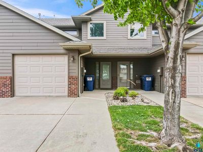 8612 W Lavern Wipf St, Sioux Falls, SD, 57106