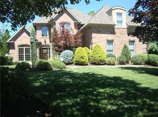 1008 Lexington Dr, Export, PA 15632