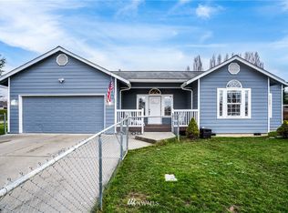1118 S 27th St, Mount Vernon, WA 98274