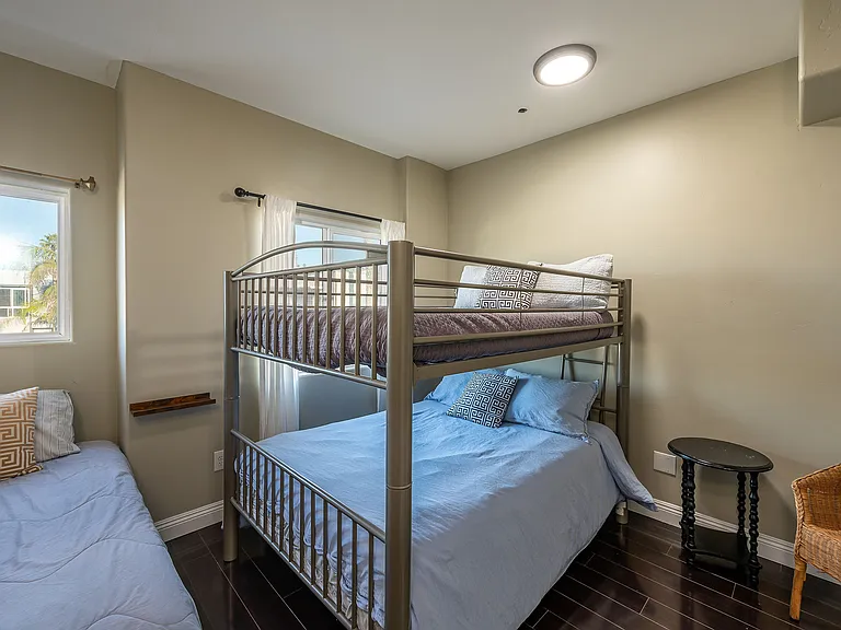 4741 Point Loma Ave #201 — Photo 15