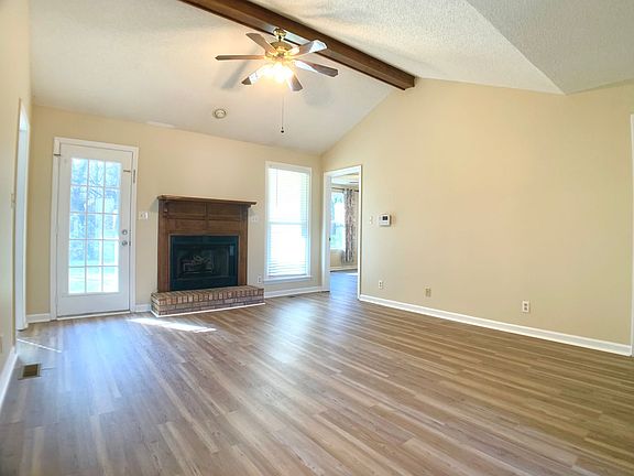 2nd image of 2202 Mason Ct