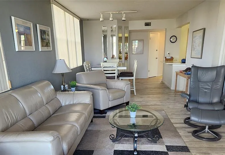 5901 Bahia Del Mar Cir #124 — Photo 6