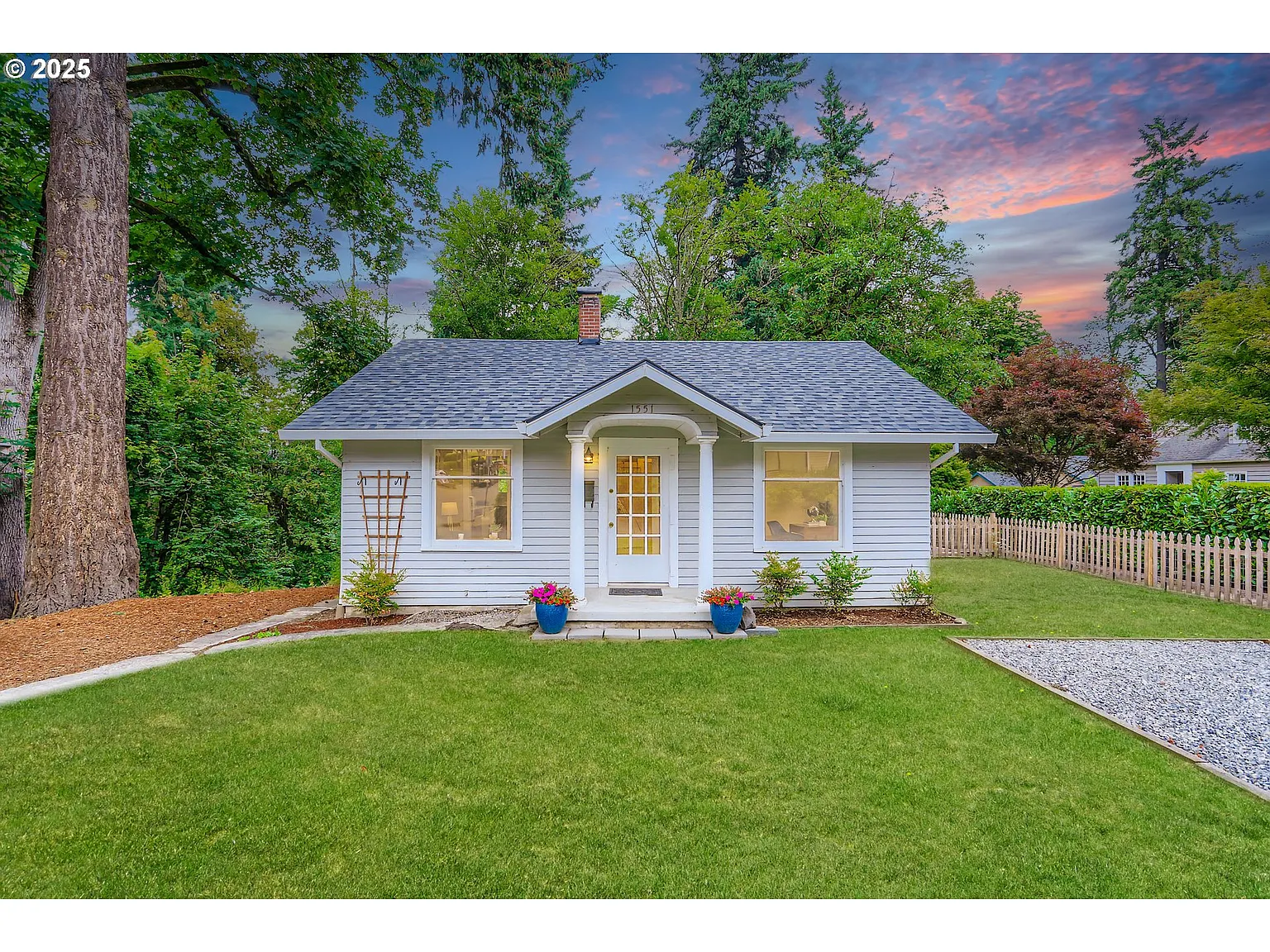 1551 Garden St photo 1