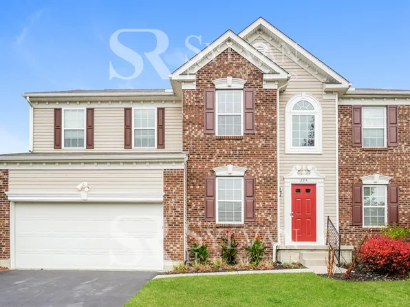 224 Cavanaugh Dr, Commercial Point, OH 43116