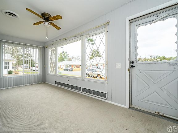 5th image of 416 Highland Dr