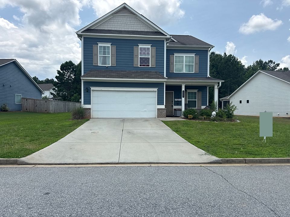1st image of 105 Kaitlyn Cir