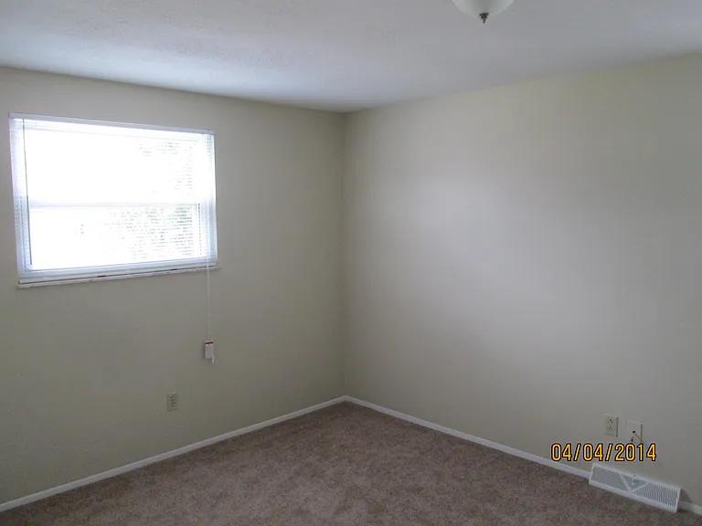 6042 Endicott Rd — Photo 11
