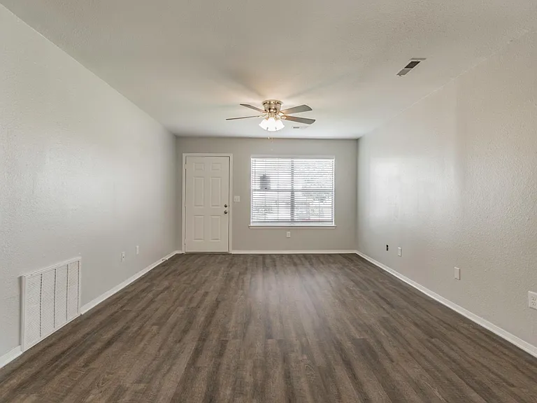 1514 N Dawn Dr — Photo 6