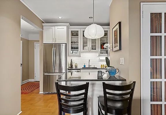 5th image of 17 Chittenden Ave APT 3A