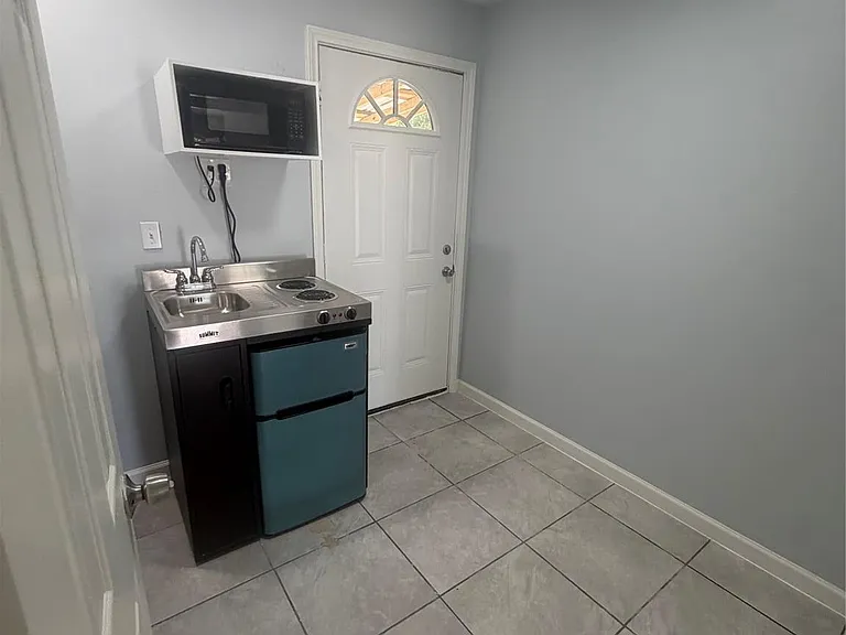 5047 Nassau Rd #A/B — Photo 11