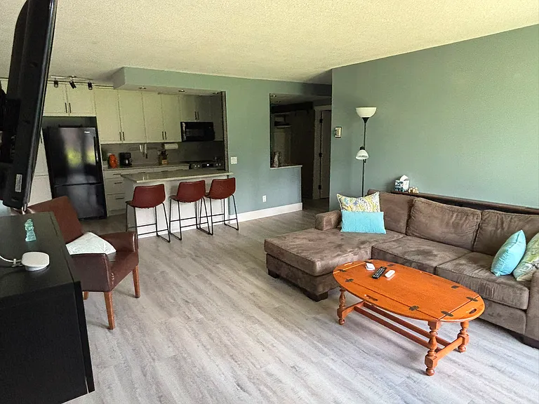 1027 Cameron Ave SW #108 — Photo 9
