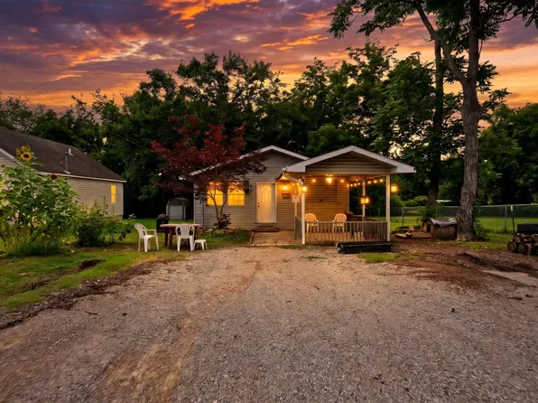 800 Waverly Rd, Mountain Home, AR 72653