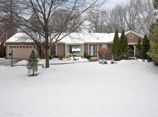 6386 Blackhawk Trl, Indian Head Park, IL