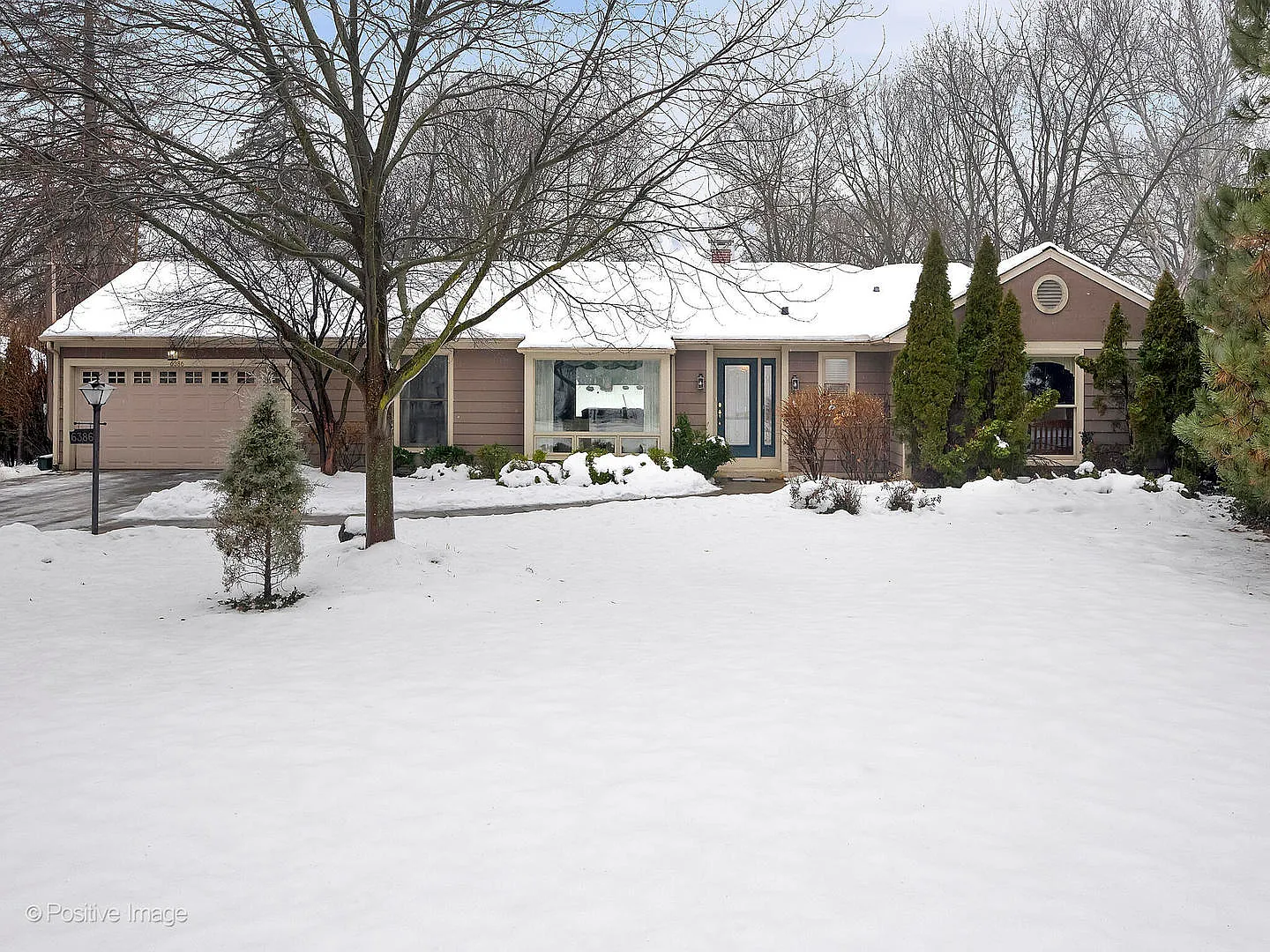 6386 Blackhawk Trl photo 1