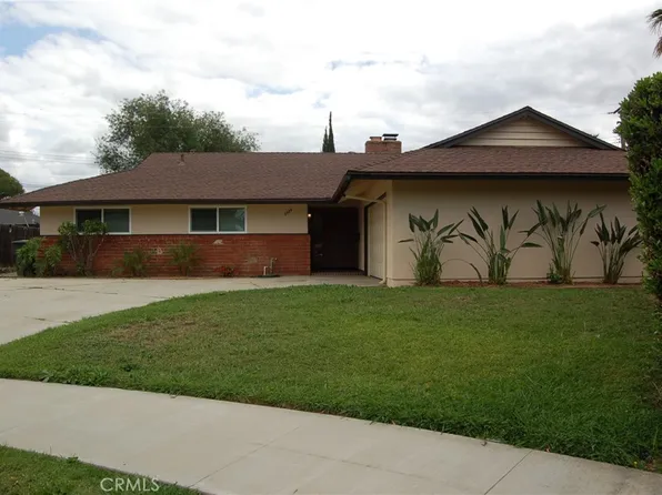 8484 Monteel Pl, Riverside, CA 92504