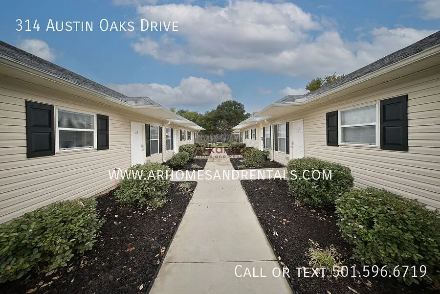 314 W Austin St