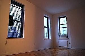 4th image of 92 Lexington Ave