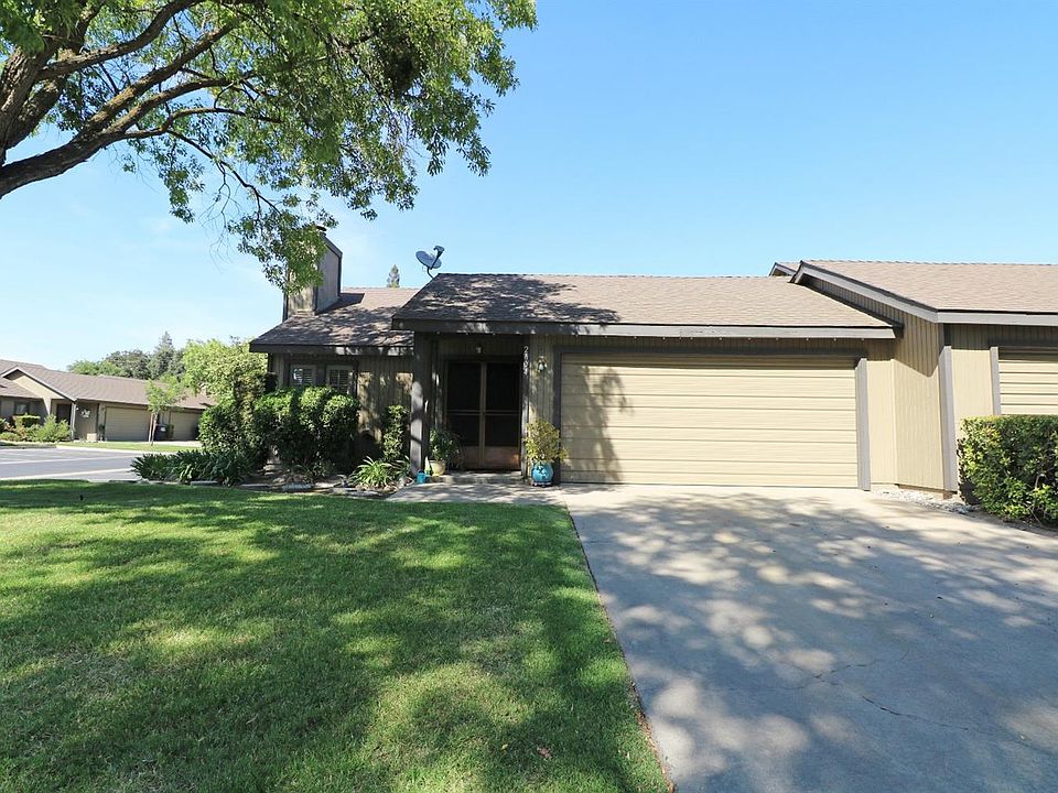 1st image of 2604 E Tulare Ave