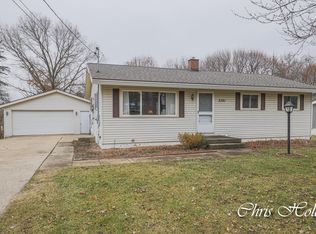 3781 Williamson Ave NE, Grand Rapids, MI 49525