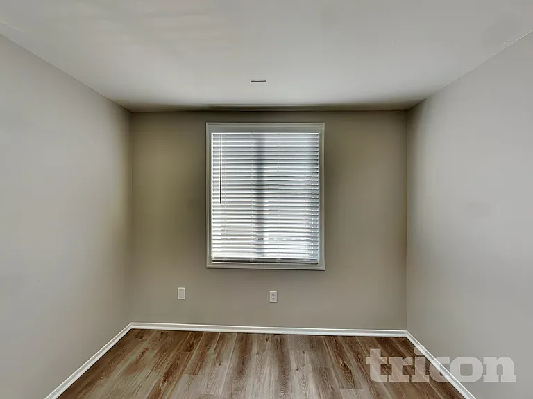 1353 S Sabino Dr — Photo 11