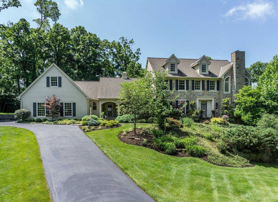 1st image of 515 Oliver Ct
