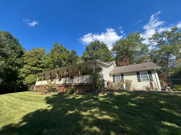31 Midway Dr, Sylva, NC 28779