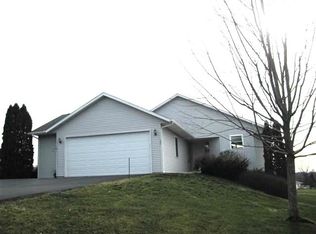 1251 Lake Summerset Rd, Davis, IL 61019